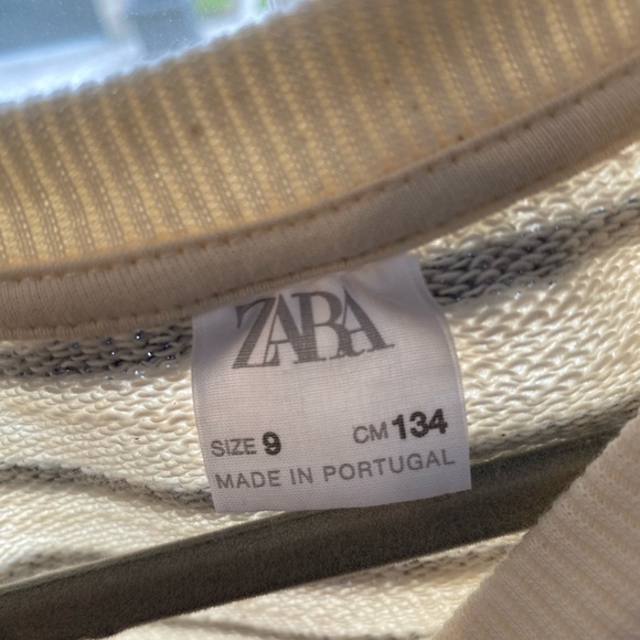 Nautically sweet sweatshirt 💙 - Picture 4 of 5